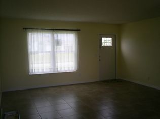 2849 SE Nance St, Port Saint Lucie, FL 34984