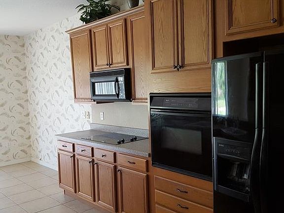 4th image of 27539 Kirkwood Cir