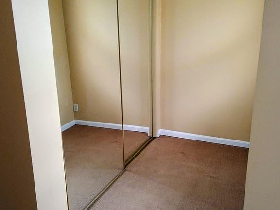 5th image of 1005 S Westnedge Ave #2