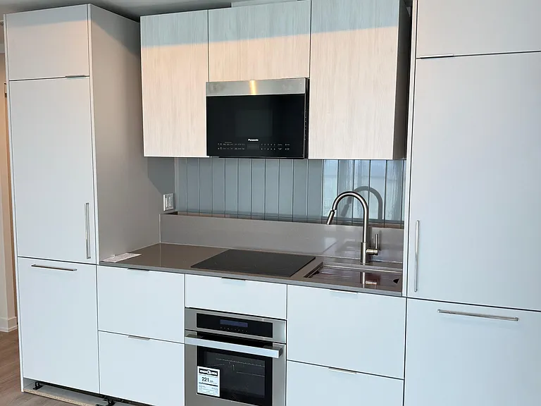 1 Fairview Rd E #2913 — Photo 6