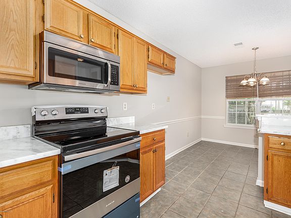4th image of 9108 Plantation Lakes Dr