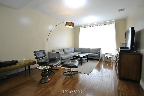 Rented by Town Residential | media 36