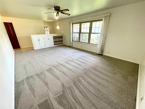 5th image of 300 N Apple Ave