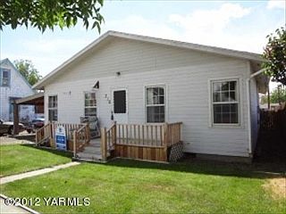 1st image of 318 E Moxee Ave