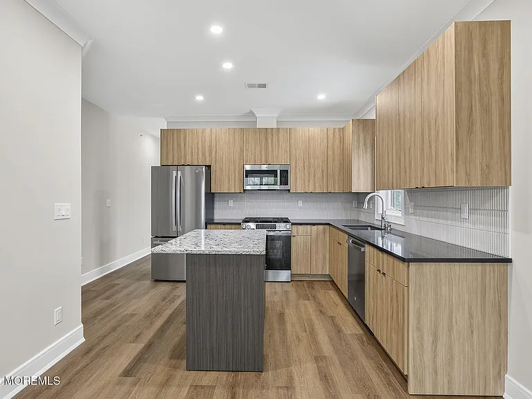 112 Brighton Ave #3B — Photo 5