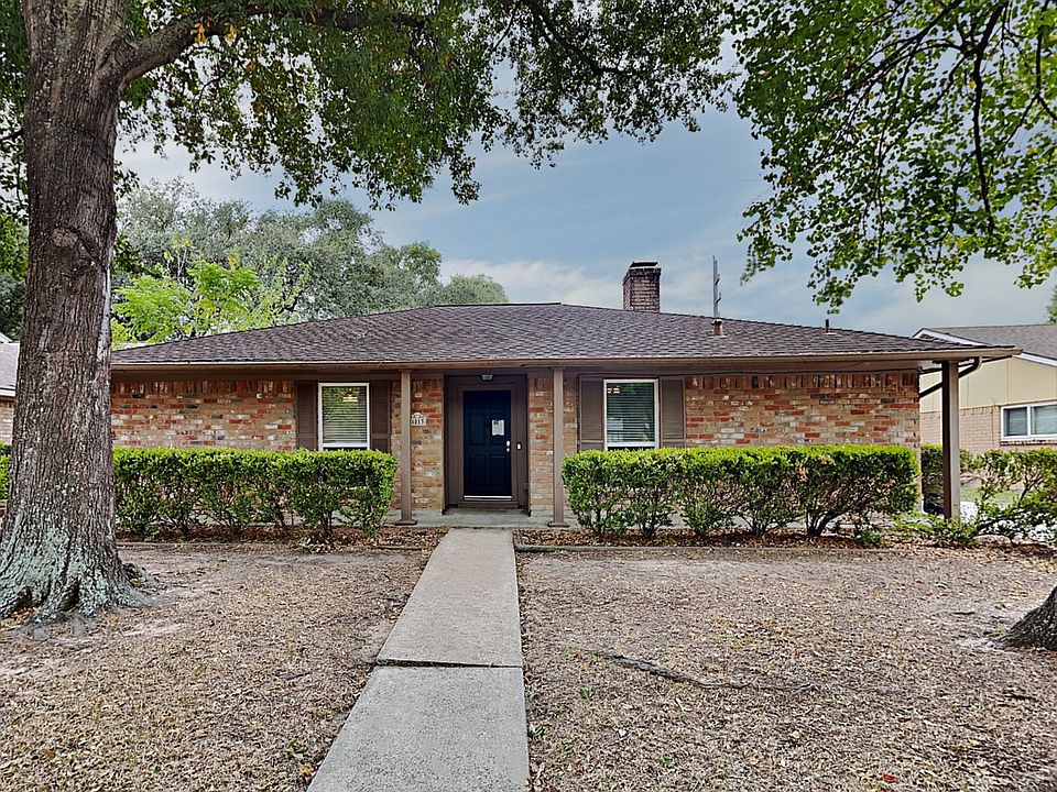 1st image of 4813 Blueberry Hill Dr