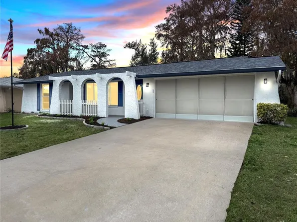 7730 Cherrytree Ln, New Port Richey, FL 34653