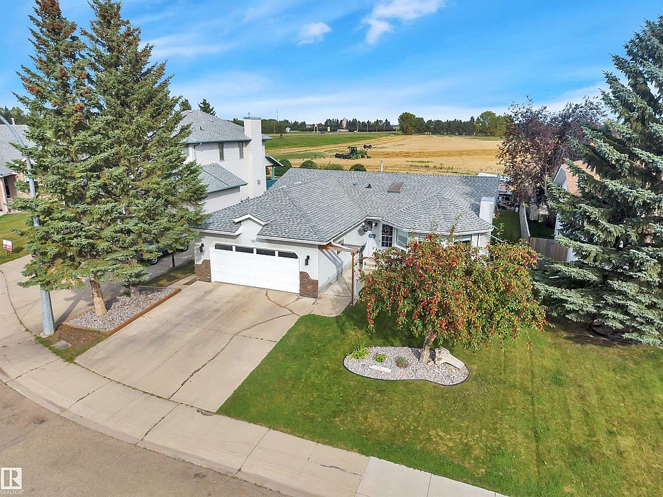 1st image of 116 Aspen Ridge Cres