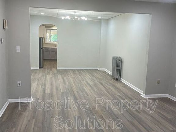 4th image of 114 N Lincoln Ave Floor 1