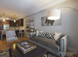 2625 E Camelback Rd APT 427, Phoenix, AZ 85016