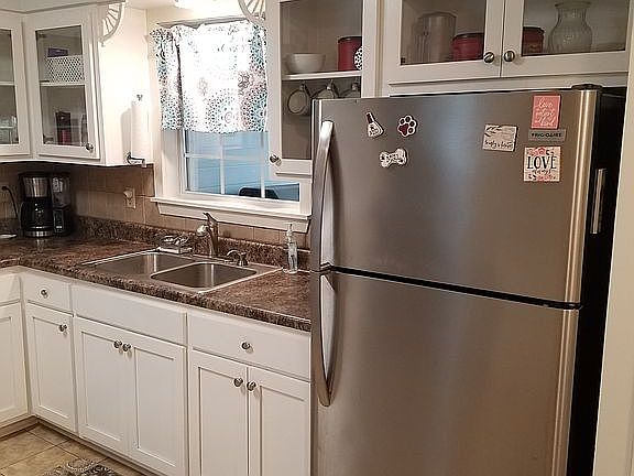 5th image of 503 Meadowview Dr