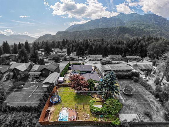 5th image of 42056 Birken Rd