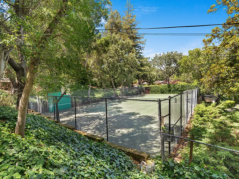 12 White Oak Dr — Photo 59