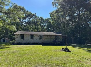 1079 John Amacker Rd, Poplarville, MS 39470