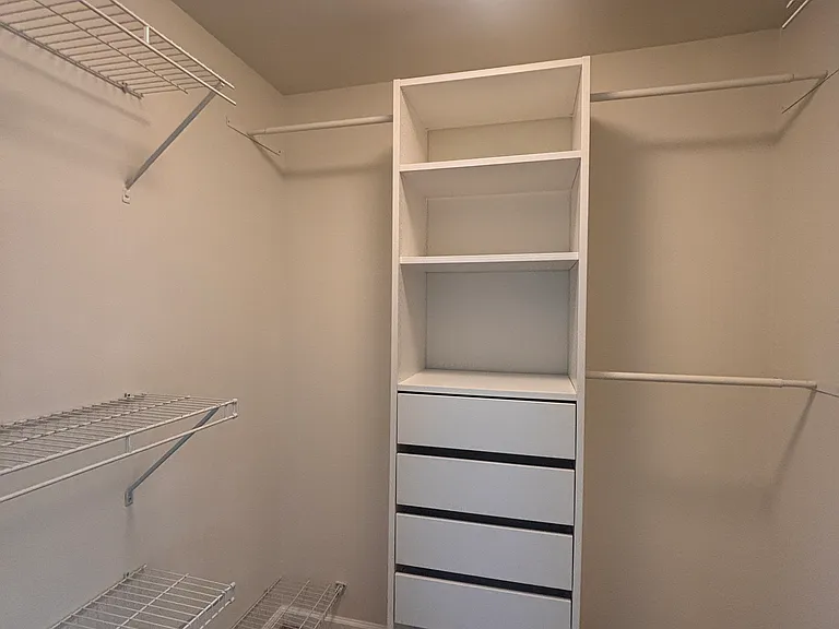 14201 Wolf Creek Pl #6 — Photo 38