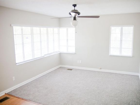 2nd image of 1594 Lake Shore Blvd
