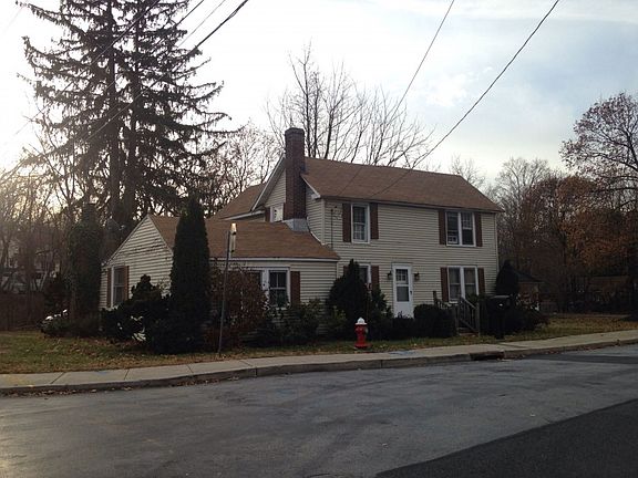 2nd image of 115 Academy Ave