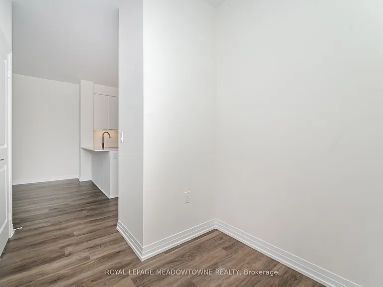 15 Watergarden Dr #207 — Photo 26