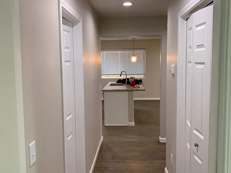 261 E Prosperity Ave — Photo 4