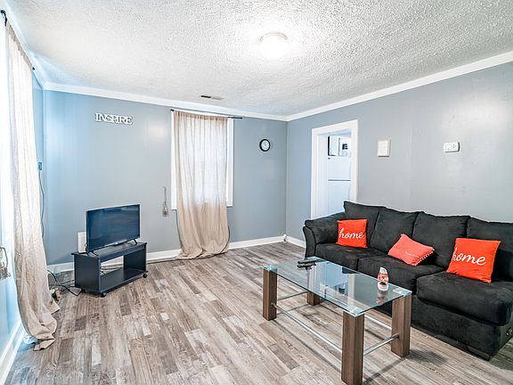 3rd image of 2705 Cecil Ave