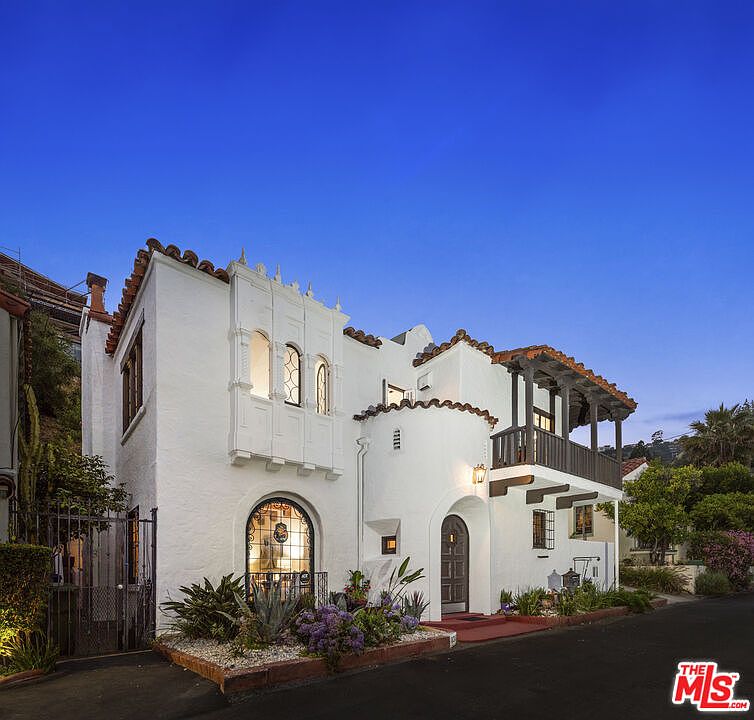 1st image of 8303 Marmont Ln