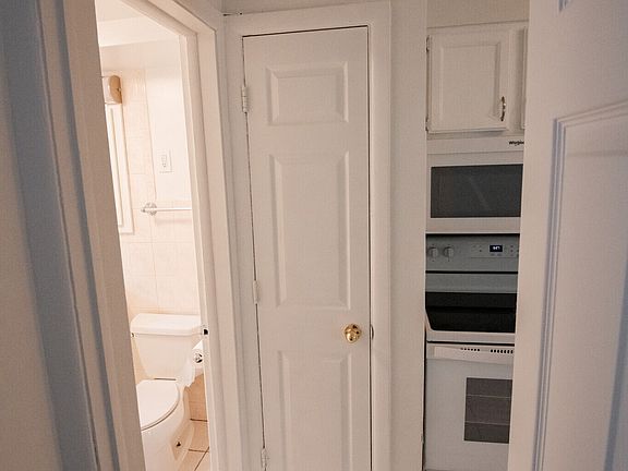 5th image of 40 Harrison St #1-2