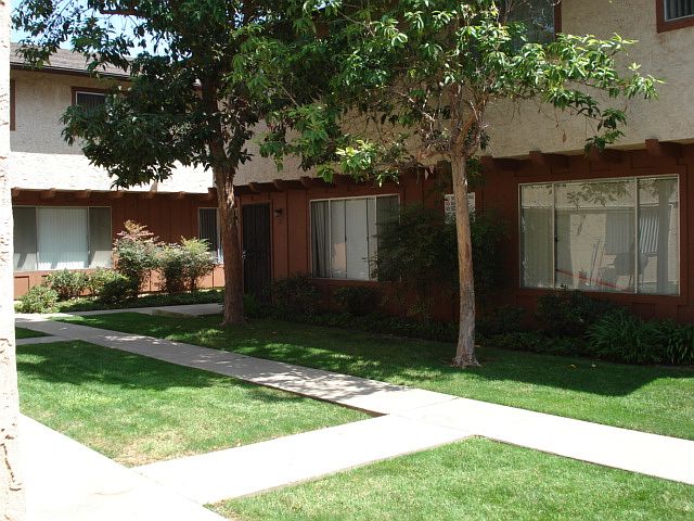 1st image of 1051 S 41st St #9