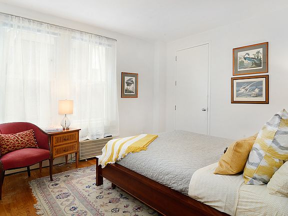 5th image of 40 W 55th St APT 3D