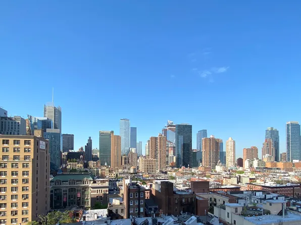 350 West 50th Street image 4 of 16