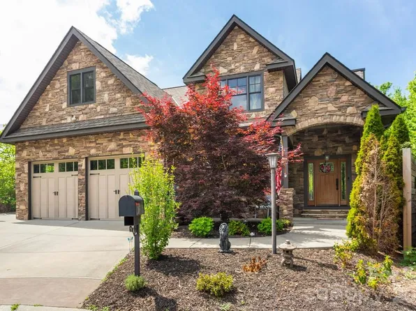 109 Wood Owl Ct, Hendersonville, NC 28791