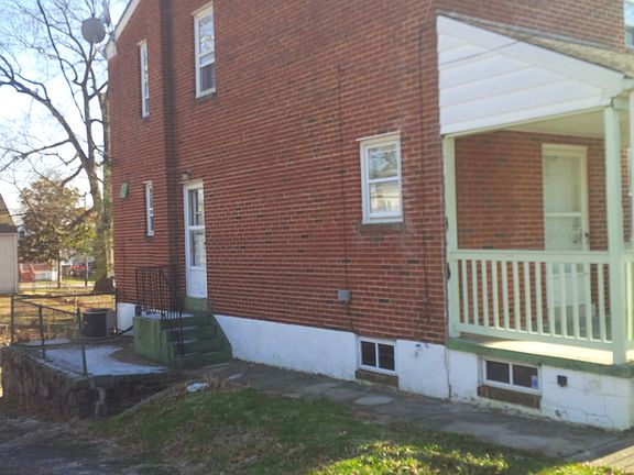 2nd image of 204 S Cleveland Ave