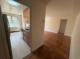 (Undisclosed Address), Fresh Meadows, NY 11365