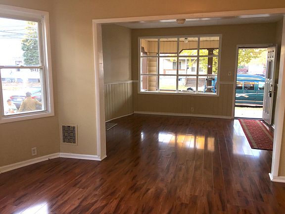 dining room/living room