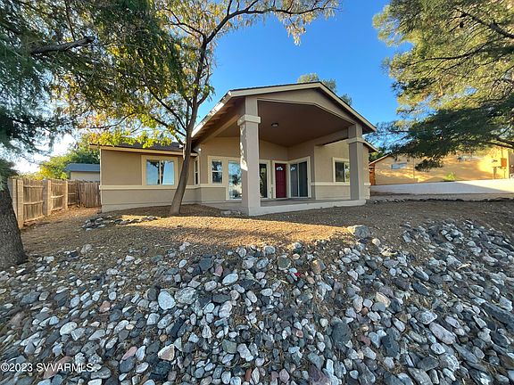 3rd image of 1275 E Hermits Lane