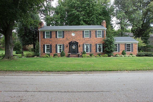 1st image of 1221 Hickory Ln