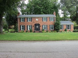 1221 Hickory Ln, Owensboro, KY 42303