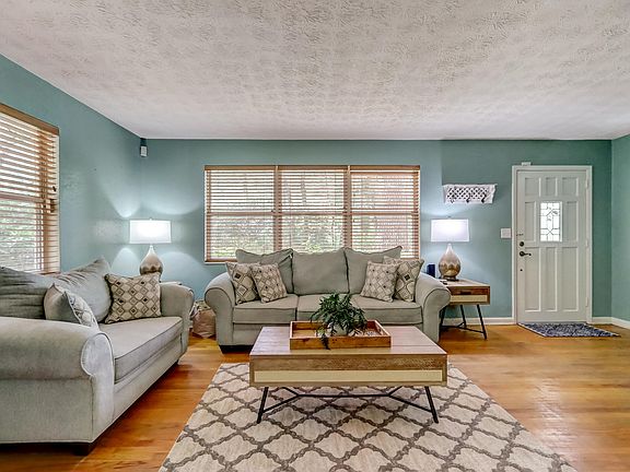 5th image of 3953 Shady Ln