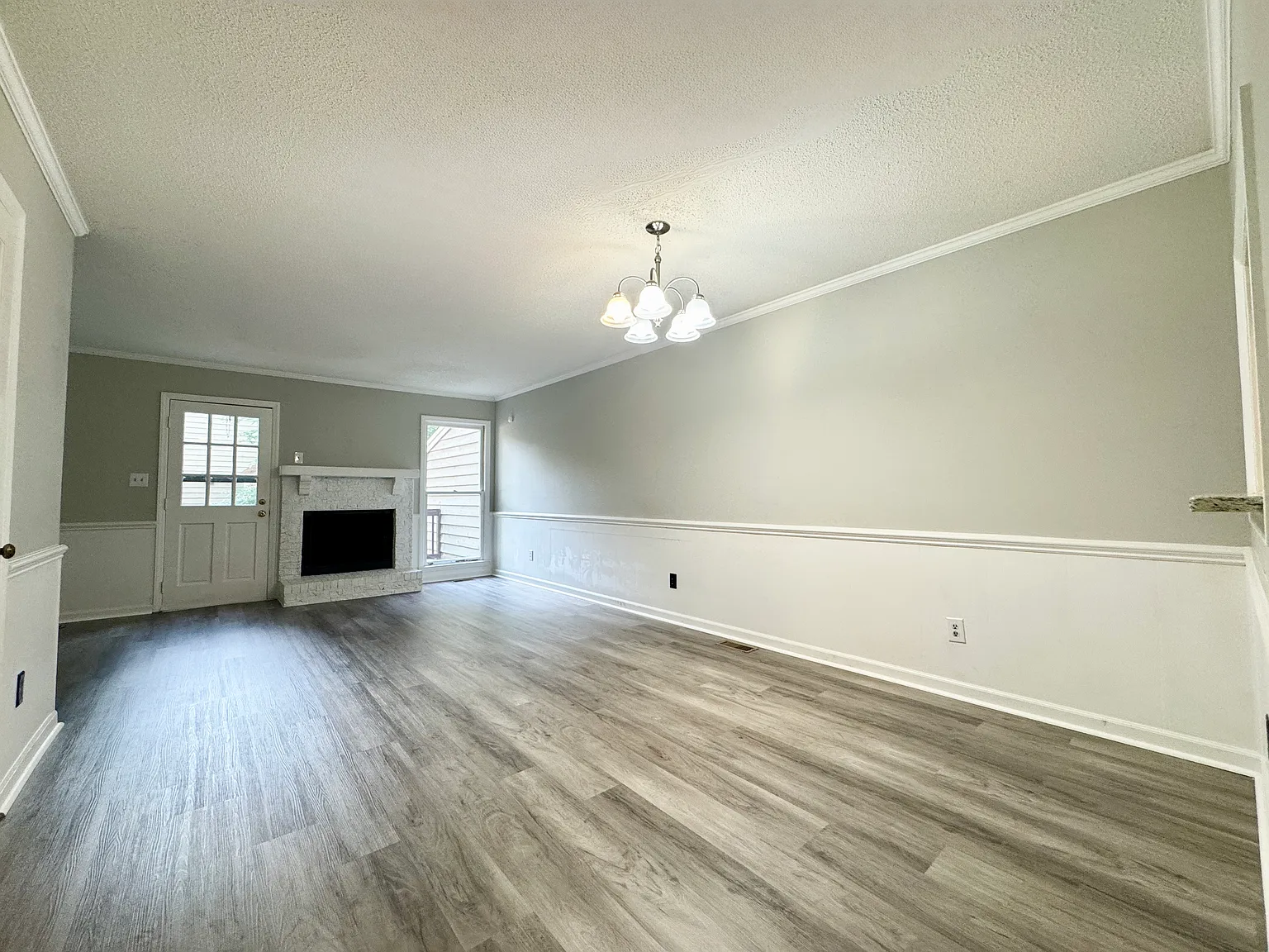 2 bed, 1.5 bath, 1005 sqft, $1,550 — Photo 3