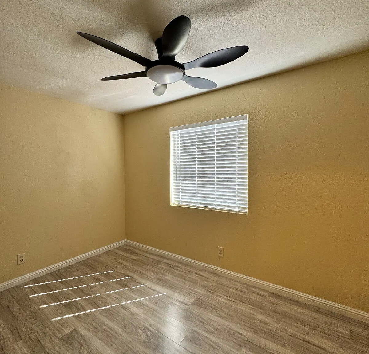 4 bed, 3.0 bath, 1912 sqft, $2,750 — Photo 4