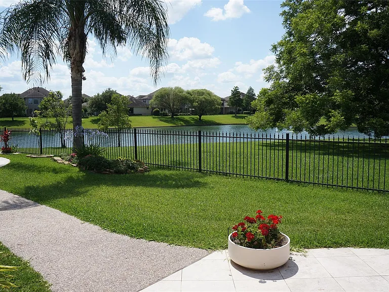 5243 Harvest Bend Ct — Photo 34