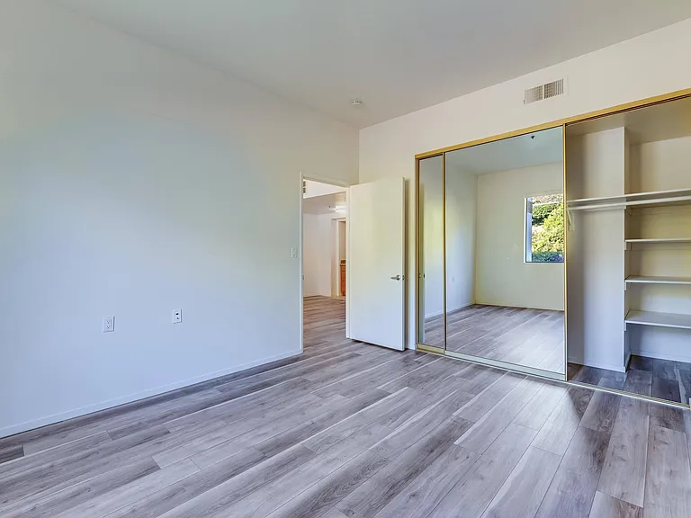 Legacy Hills at Poway 55+ — Photo 8