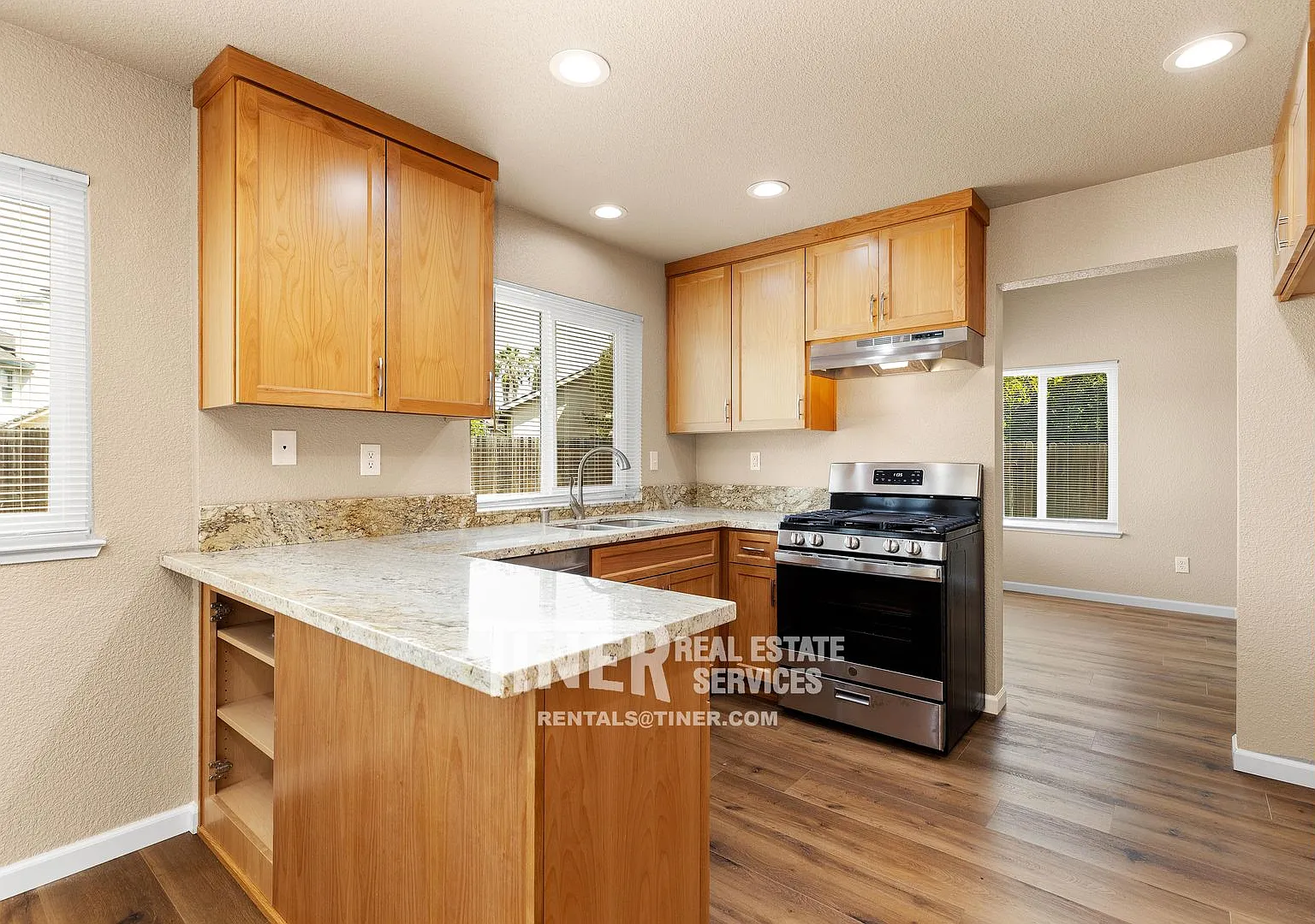 Beautifully Remodeled 4 Bedroom Home — Photo 3