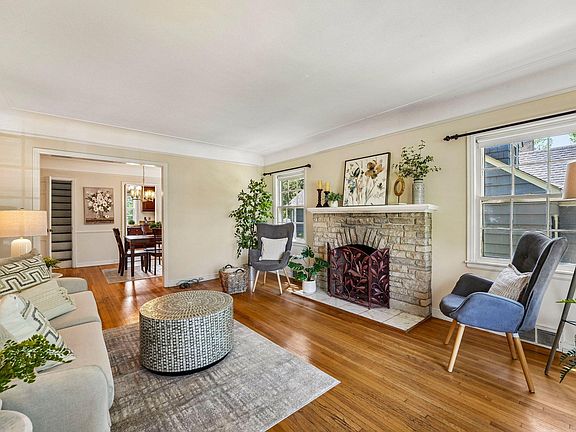 3rd image of 5529 Queen Ave S