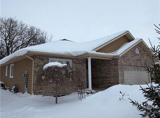 401 Carling Ter, North Huron, ON N0G2W0
