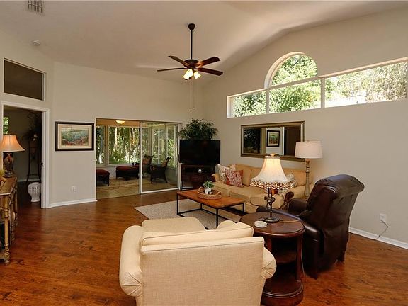 5th image of 899 Crestridge Cir