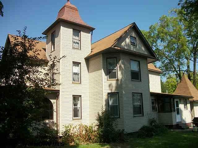 1st image of 220 Central St