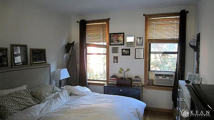 2nd image of 154 Mott St APT 4d