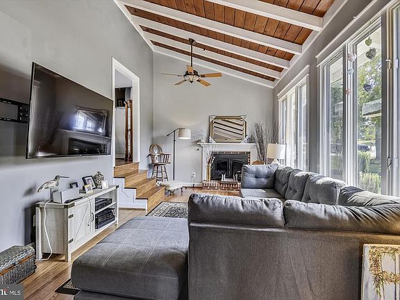 2nd image of 8905 Dogue Dr