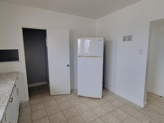 3rd image of 315 Matheson Ave