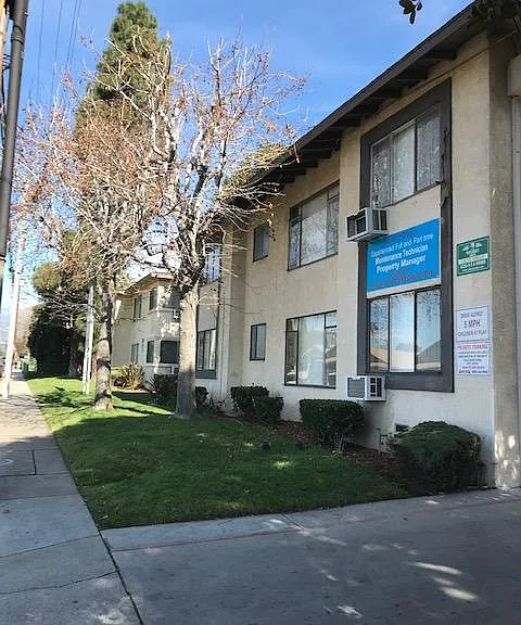 312 N San Antonio Ave #17 — Photo 1